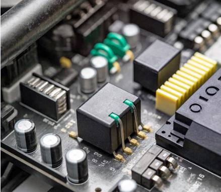 從ECU到BMS：厚膜電阻在汽車電子系統(tǒng)中的全應(yīng)用場(chǎng)景